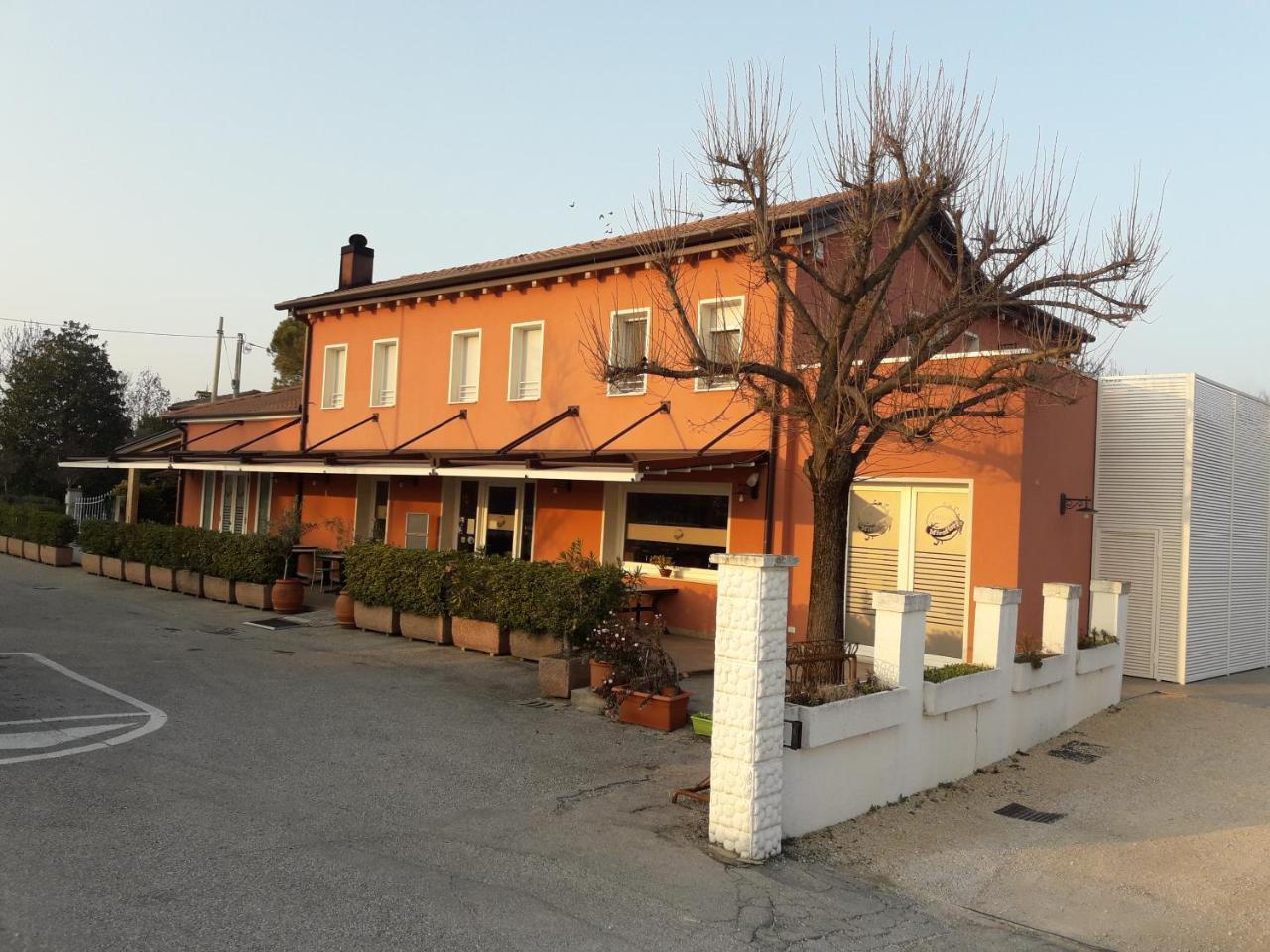 Hotel Locanda Mirafiori San Donà di Piave Exterior foto